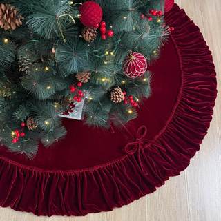 Ruffled Velvet Christmas Tree Skirt with Foam Padding, Nylon Backing and Lace-Up Tie…